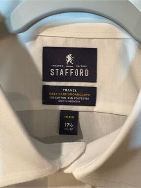 Stafford White Men's Fitted Travel Broadcloth Dress Shirt